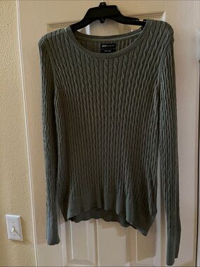 Jones New York Olive Cable-Textured Crewneck Sweater